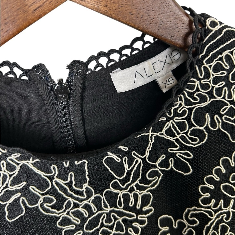 Alexis Black Gray Lace Mini Dress XS Long Sleeve Elegant Cocktail - Picture 7 of 7